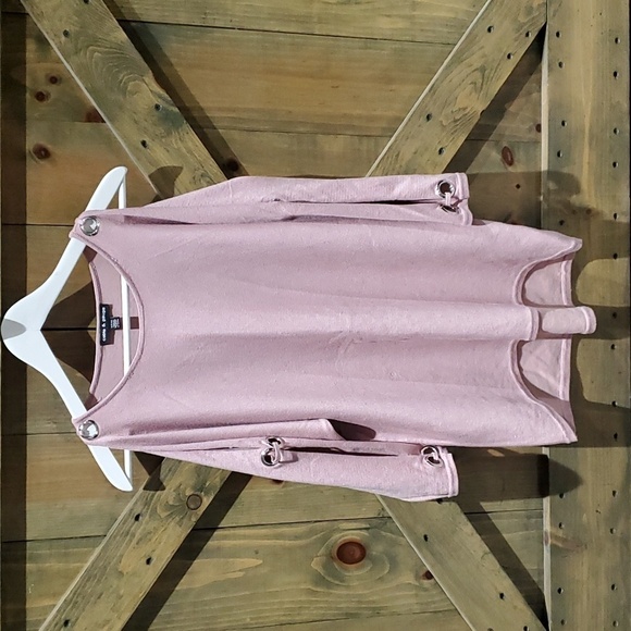 DRESSY PINK LONG SLEEVE TOP W CUT OUTS, COLD SHOULDER SILVER HARDWARE HIGH LOW - Picture 1 of 6